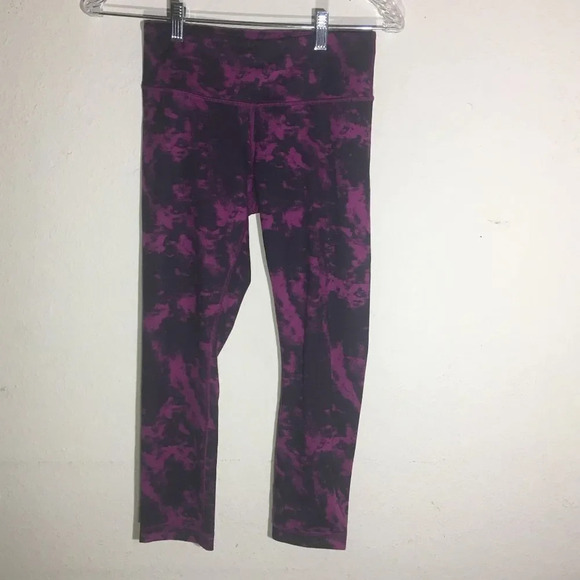 Womens lululemon Purple and Black Tiedye Leggings Style P6 Size 4 - Picture 1 of 2